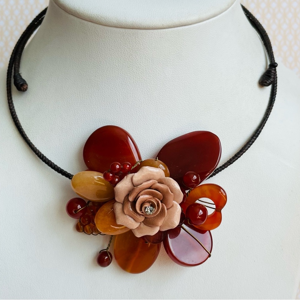 Artisan Carnelian Stone Flower Pendant Chocker Necklace